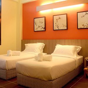 Deluxe Twin Room without window